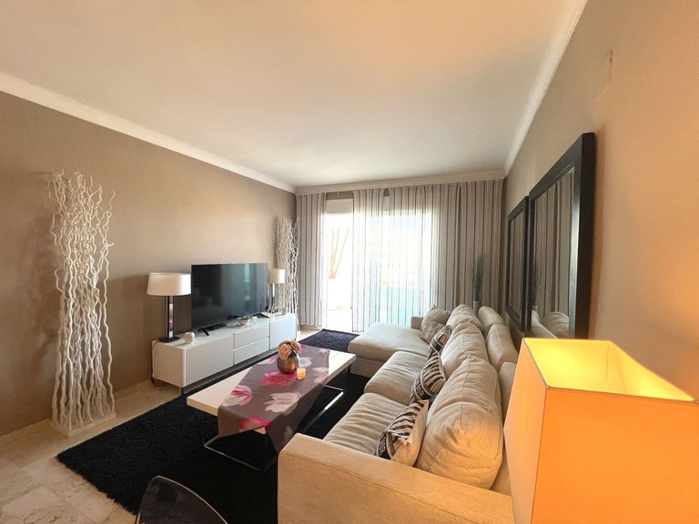 Apartment for Sale in Puerto Banús, Malaga 15