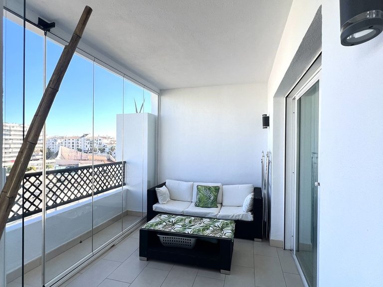 Apartment for Sale in Puerto Banús, Malaga 4