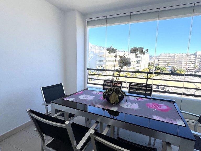 Apartment for Sale in Puerto Banús, Malaga 5