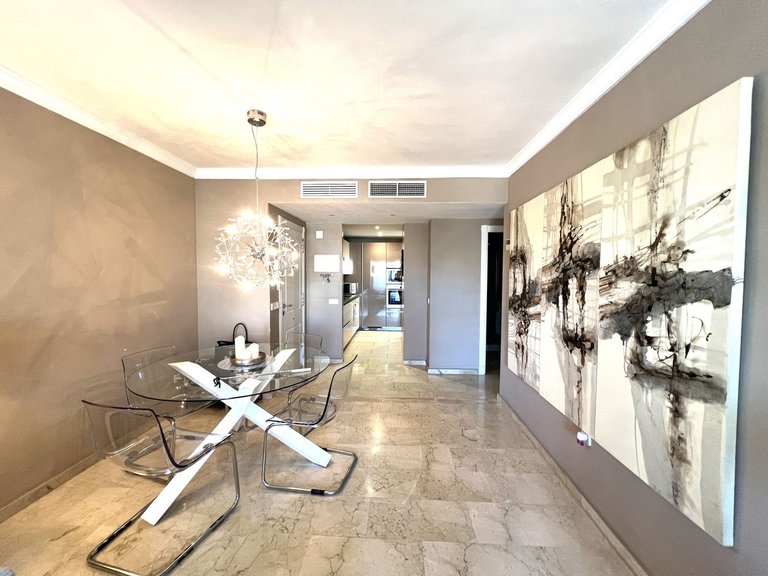 Apartment for Sale in Puerto Banús, Malaga 9