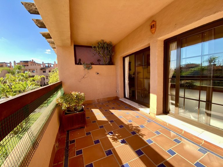Apartment for Sale in Hacienda Del Sol, Malaga 1