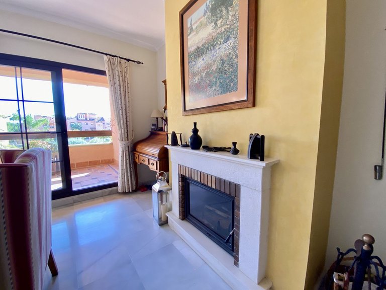 Apartment for Sale in Hacienda Del Sol, Malaga 8