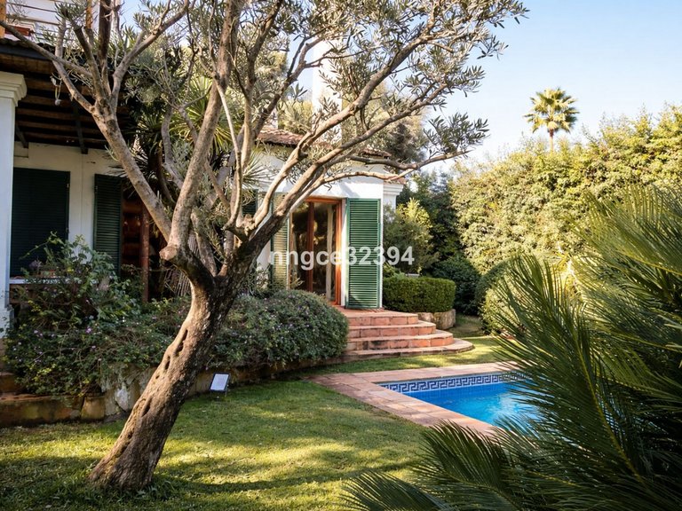 Villa for Sale in Sotogrande Costa, Cadiz 13