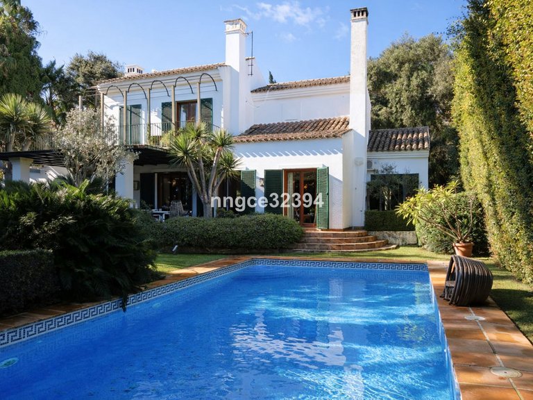 Villa for Sale in Sotogrande Costa, Cadiz 15
