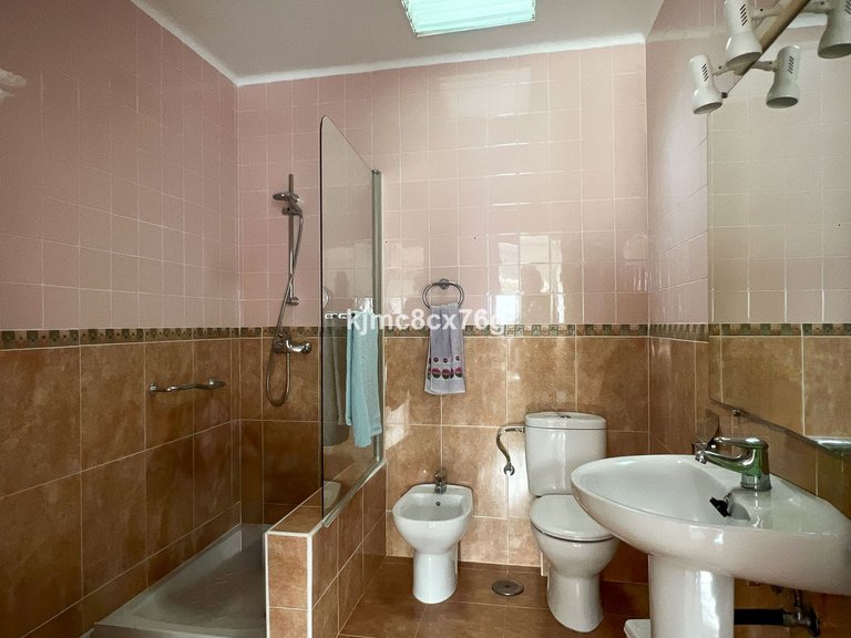 Villa for Sale in Marbella, Malaga 12