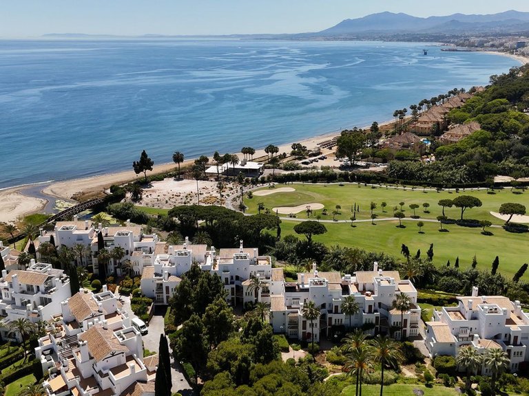 Apartment for Sale in Los Monteros, Malaga 1