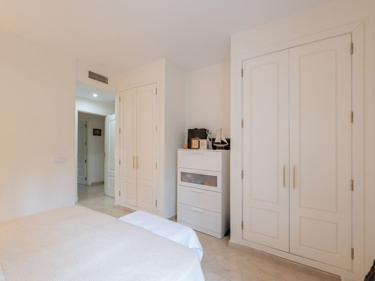 Apartment for Sale in Los Monteros, Malaga 19