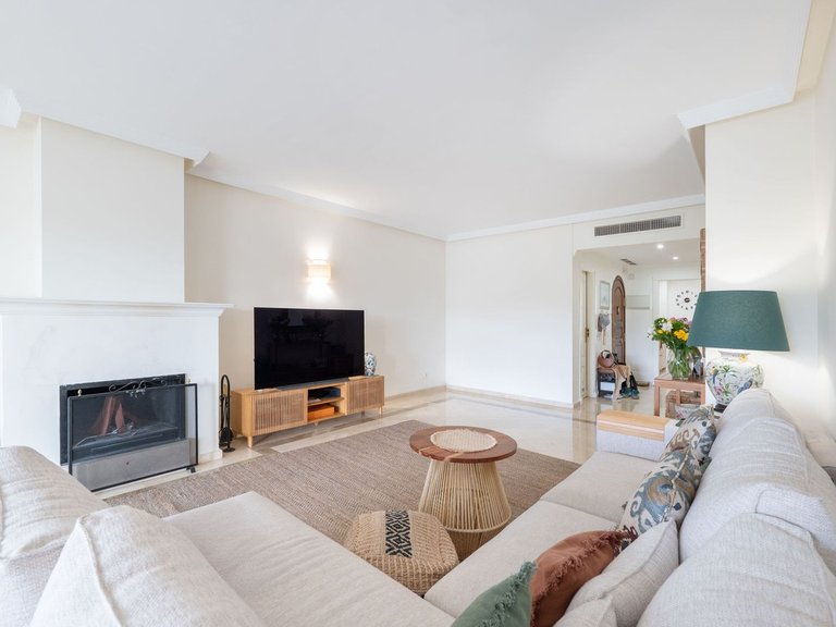 Apartment for Sale in Los Monteros, Malaga 2