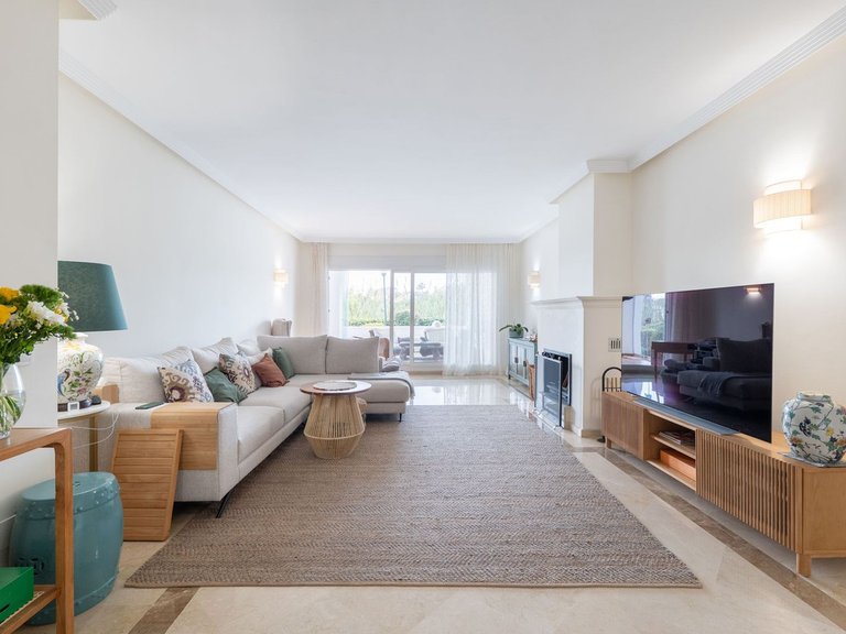 Apartment for Sale in Los Monteros, Malaga 4