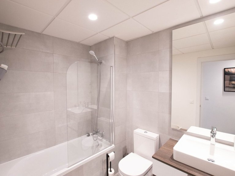 Apartment for Sale in New Golden Mile, Malaga 16