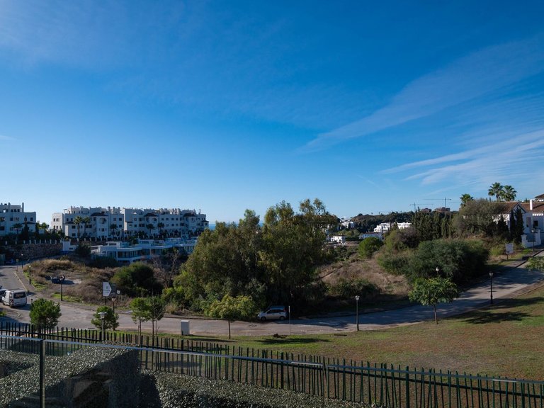 Apartment for Sale in New Golden Mile, Malaga 31
