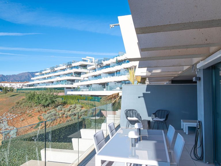 Apartment for Sale in New Golden Mile, Malaga 32