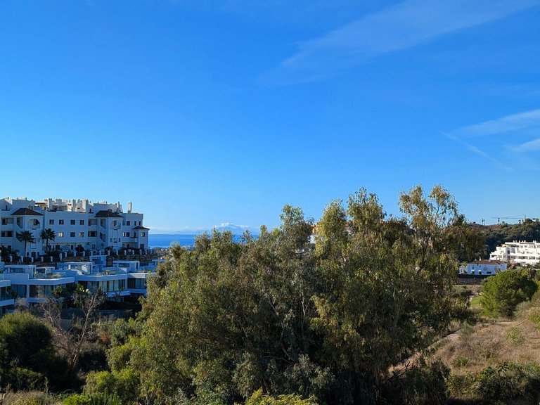Apartment for Sale in New Golden Mile, Malaga 4