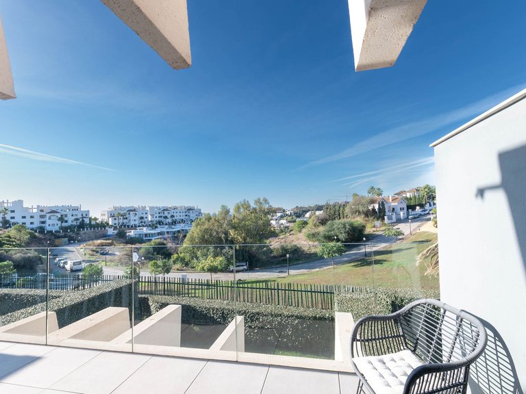 Apartment for Sale in New Golden Mile, Malaga 6
