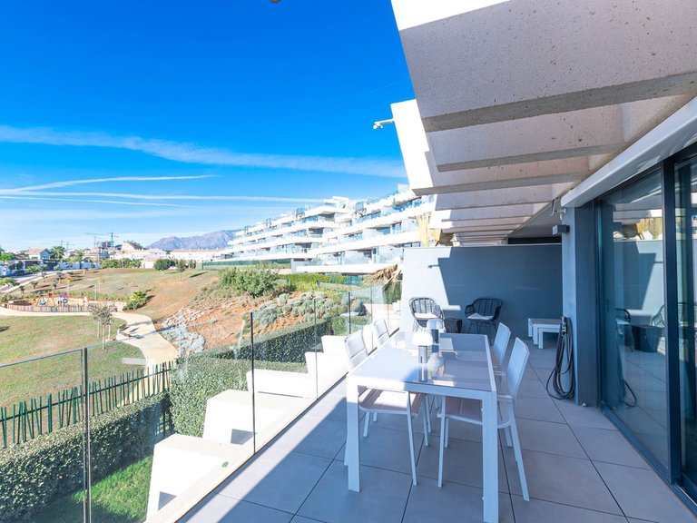 Apartment for Sale in New Golden Mile, Malaga 8