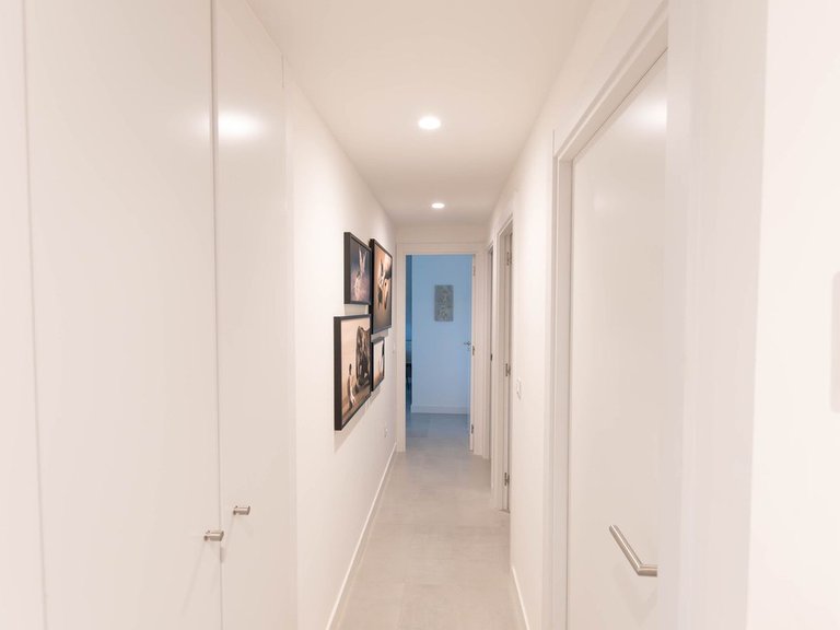 Apartment for Sale in New Golden Mile, Malaga 9