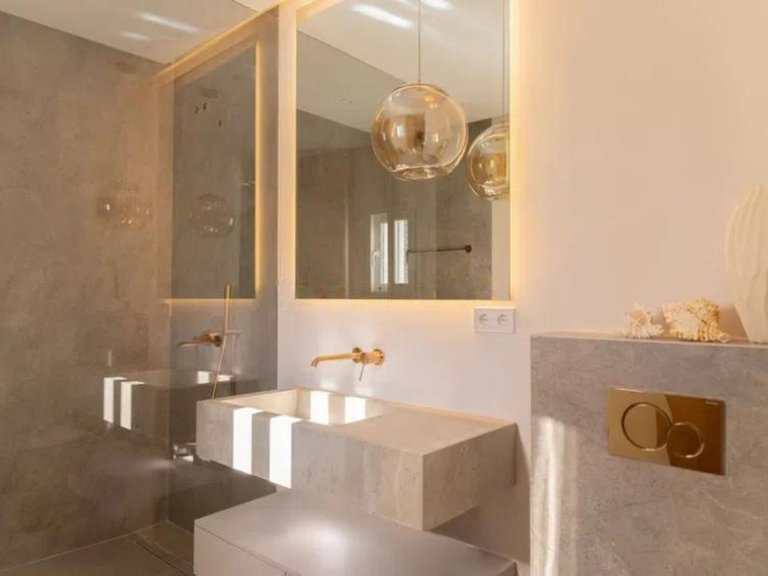 Apartment for Sale in Nueva Andalucía, Malaga 20