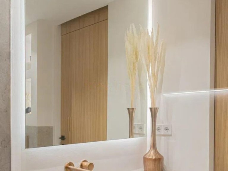 Apartment for Sale in Nueva Andalucía, Malaga 29