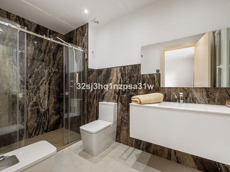 Apartment for Sale in Marbella, Malaga 10