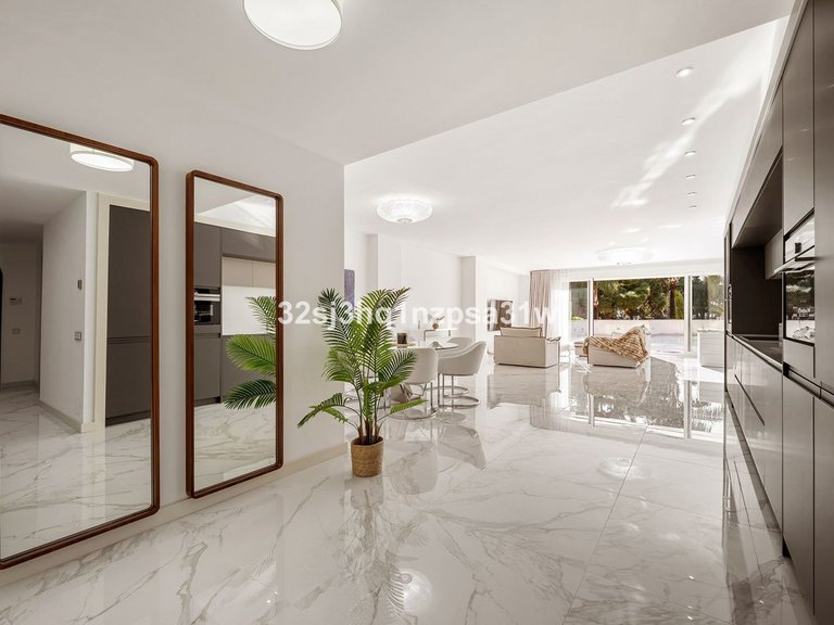 Apartment for Sale in Marbella, Malaga 20