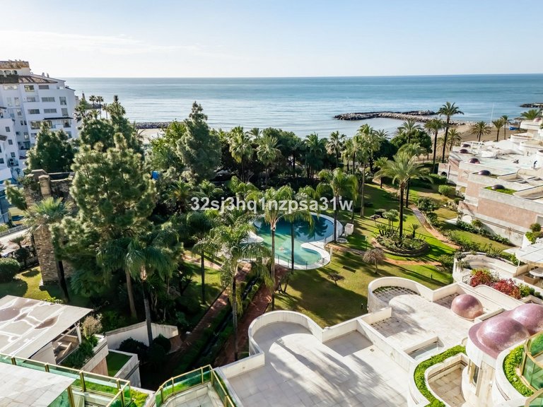 Apartment for Sale in Marbella, Malaga 25
