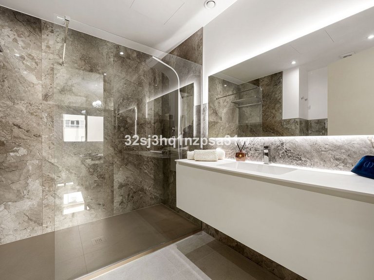Apartment for Sale in Marbella, Malaga 7