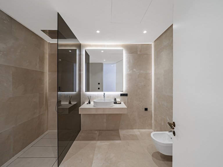 Villa for Sale in The Golden Mile, Malaga 29
