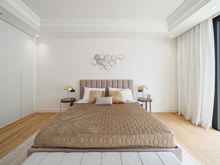 Villa for Sale in The Golden Mile, Malaga 32