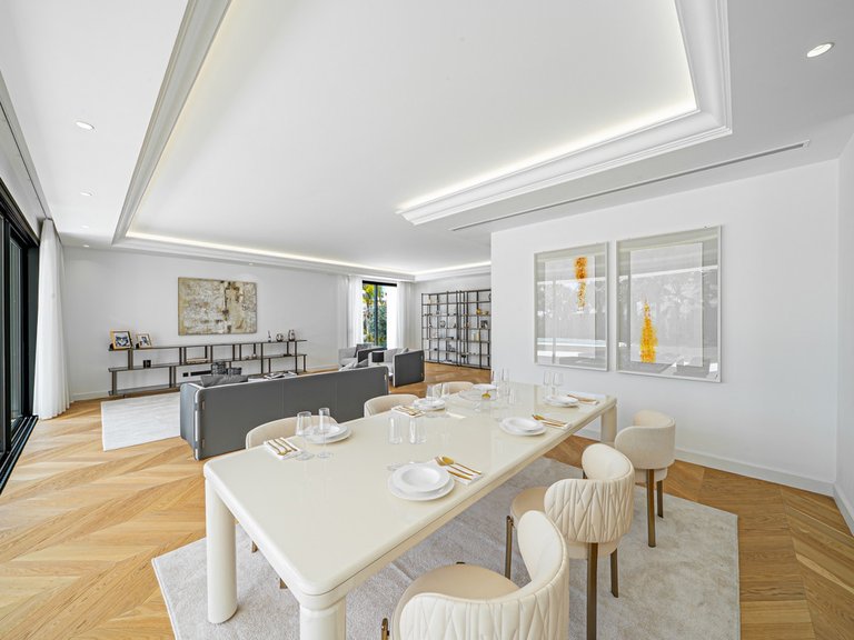 Villa for Sale in The Golden Mile, Malaga 8
