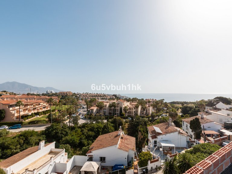 Villa for Sale in El Faro, Malaga 9