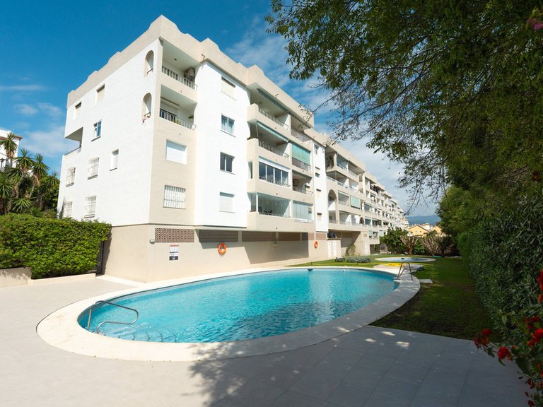 Apartment for Sale in Nueva Andalucía, Malaga 21