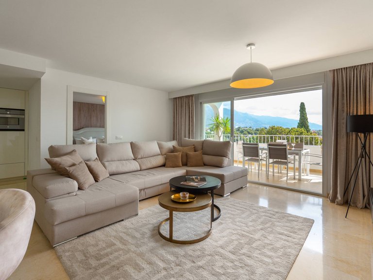 Apartment for Sale in Nueva Andalucía, Malaga 5