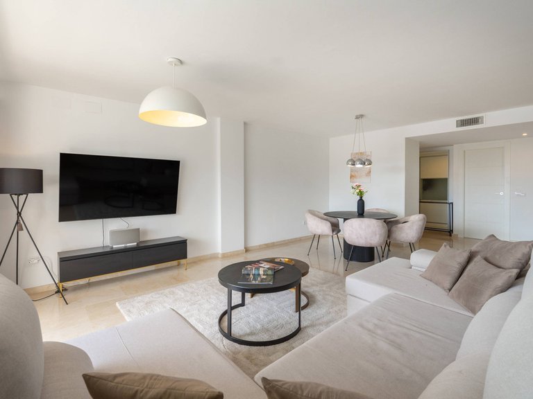Apartment for Sale in Nueva Andalucía, Malaga 7