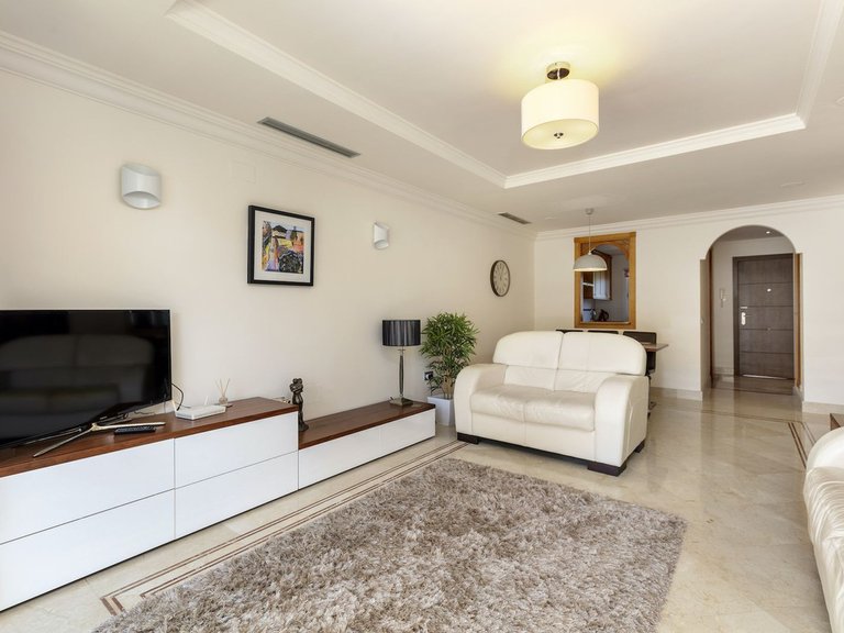 Apartment for Sale in Nueva Andalucía, Malaga 3