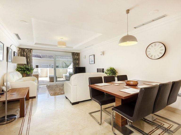 Apartment for Sale in Nueva Andalucía, Malaga 6