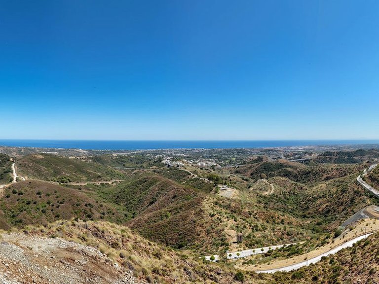 Apartment for Sale in Benahavís, Malaga 39