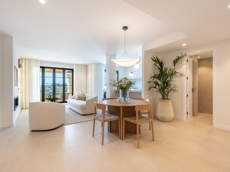 Apartment for Sale in Los Arqueros, Malaga 3