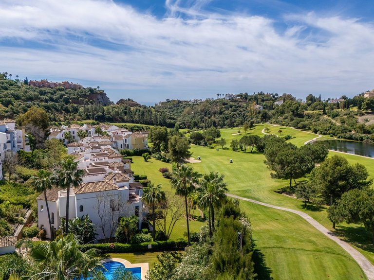 Apartment for Sale in Los Arqueros, Malaga 5