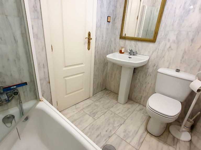 Apartment for Sale in Fuengirola, Malaga 10