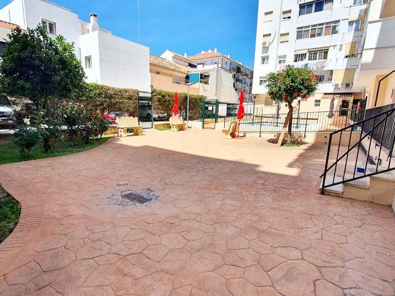 Apartment for Sale in Fuengirola, Malaga 25