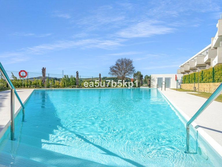Apartment for Sale in Estepona, Malaga 1
