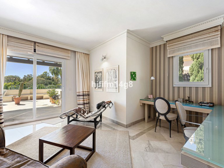 Apartment for Sale in Nueva Andalucía, Malaga 12