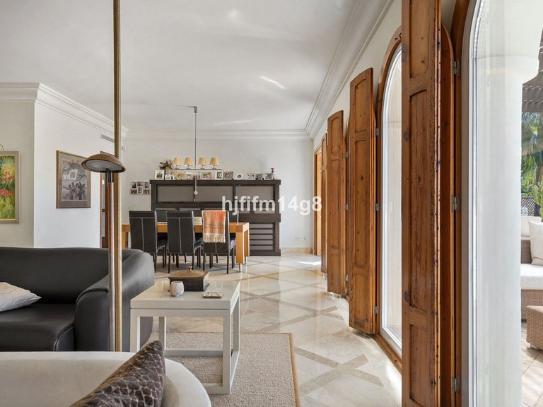 Apartment for Sale in Nueva Andalucía, Malaga 19