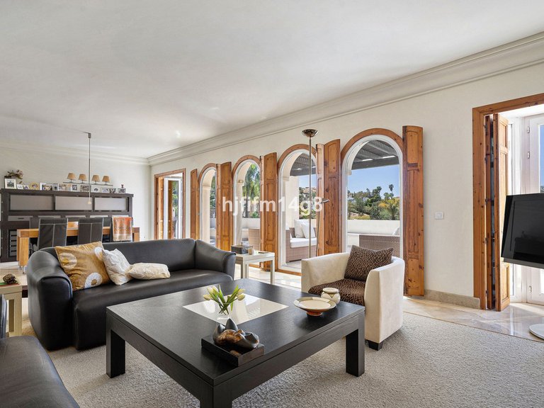 Apartment for Sale in Nueva Andalucía, Malaga 6