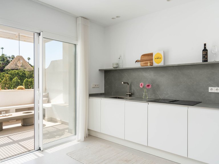 Apartment for Sale in Benahavís, Malaga 6