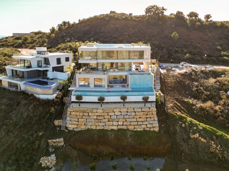 Villa for Sale in La Cala Golf, Malaga 1
