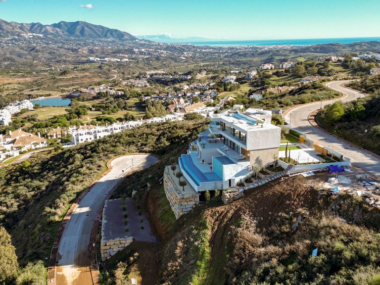 Villa for Sale in La Cala Golf, Malaga 5