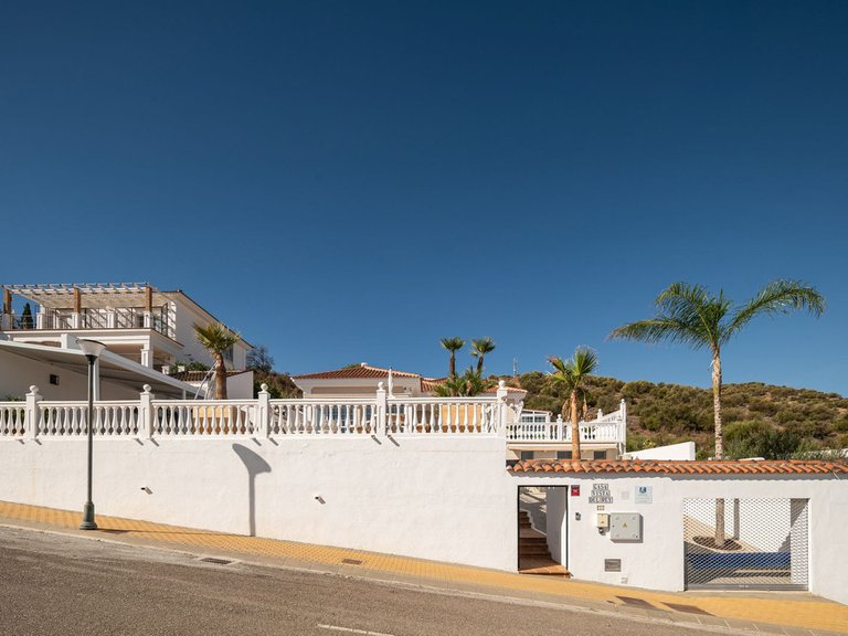 Villa for Sale in Alhaurín El Grande, Malaga 21