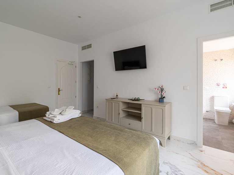 Villa for Sale in Alhaurín El Grande, Malaga 22