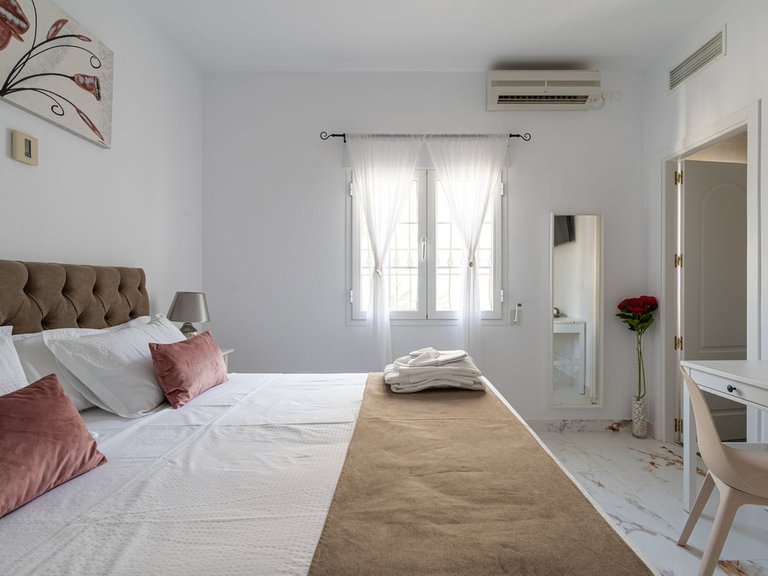 Villa for Sale in Alhaurín El Grande, Malaga 31